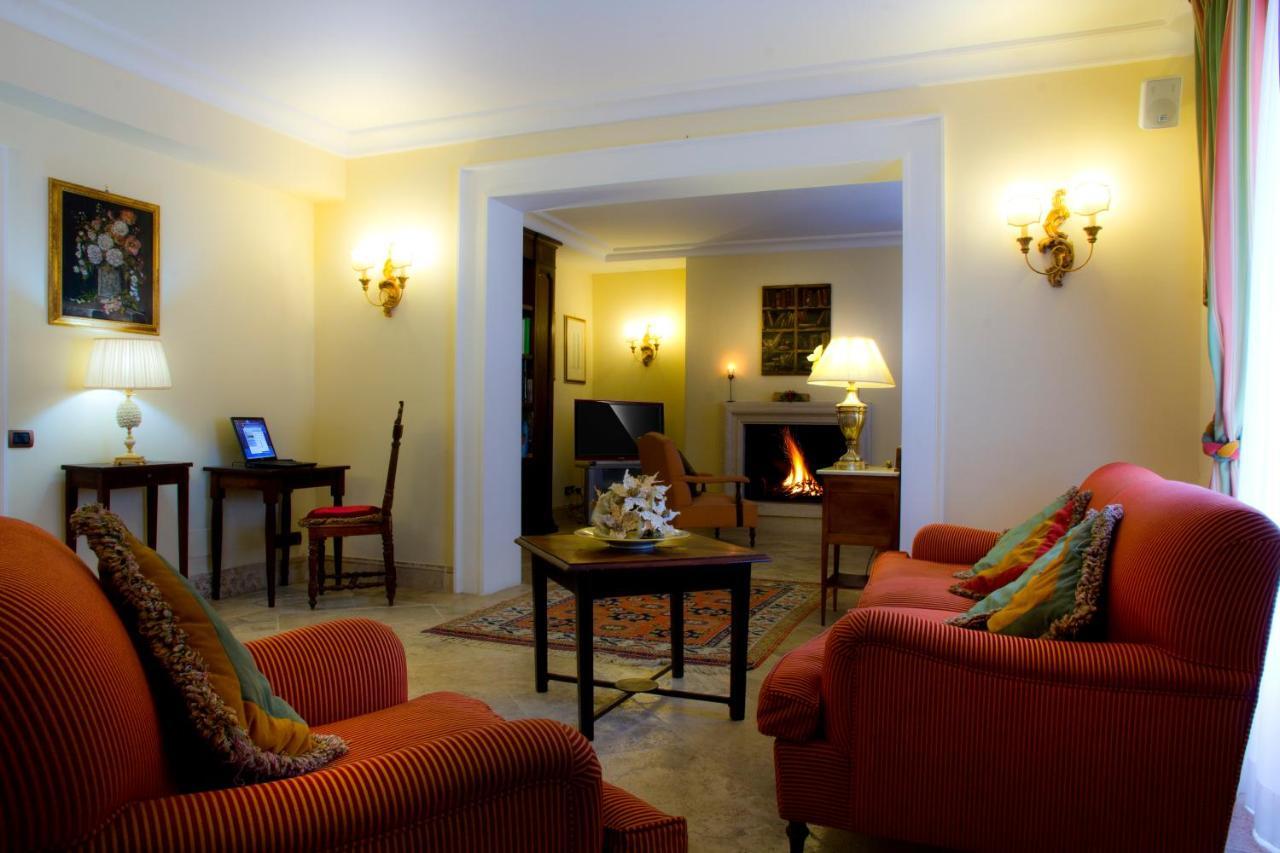 Logge Del Perugino; Sure Hotel Collection By Best Western Città della Pieve İç mekan fotoğraf