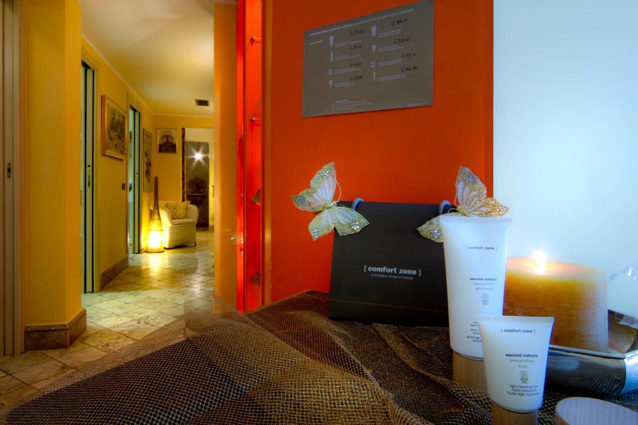Logge Del Perugino; Sure Hotel Collection By Best Western Città della Pieve Oda fotoğraf