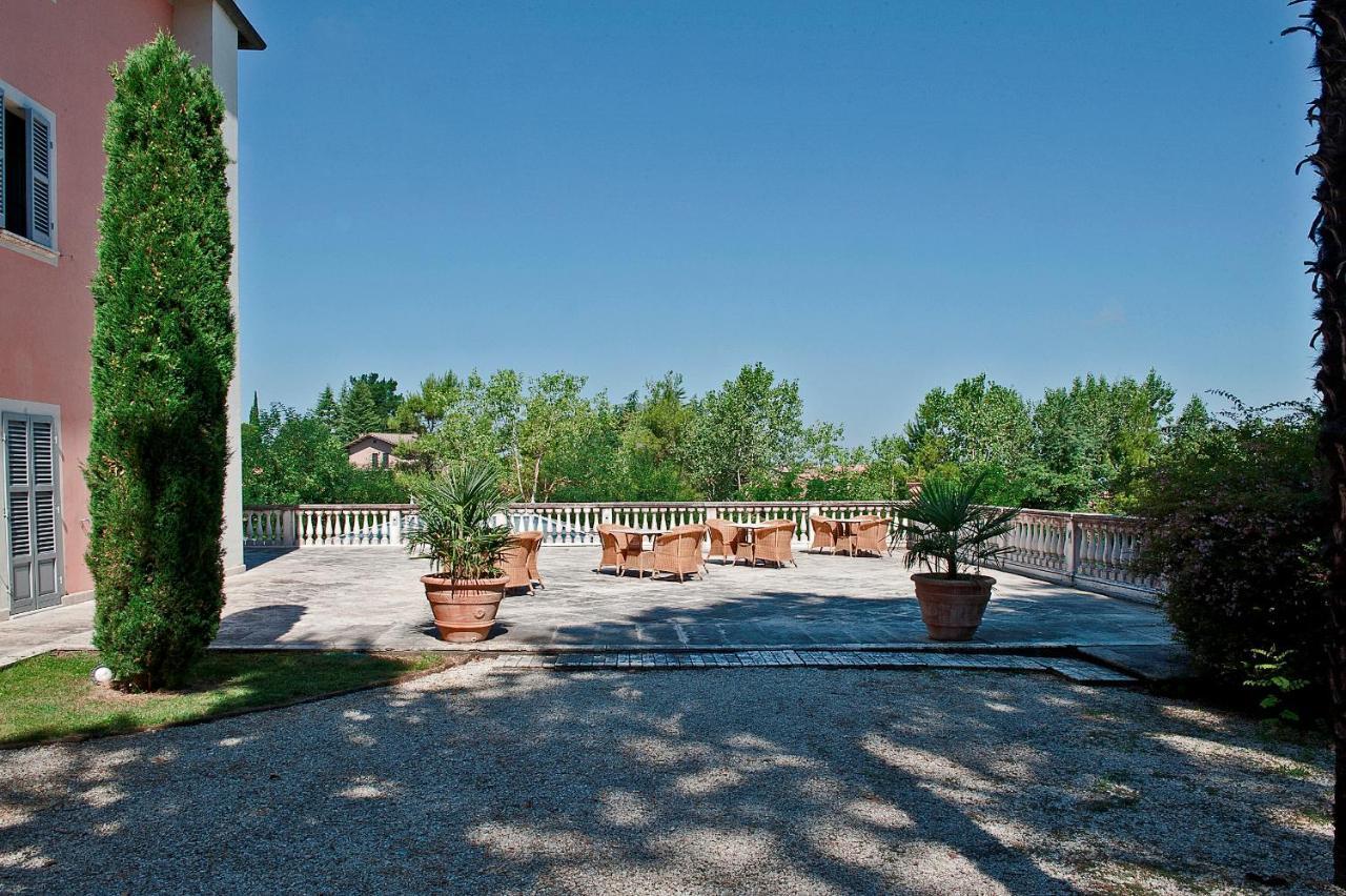 Logge Del Perugino; Sure Hotel Collection By Best Western Città della Pieve Konforlar fotoğraf